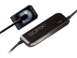 Стоматологический интраоральный радиовизиограф Sopix с прямоугольным датчиком и электронным блоком подключения.