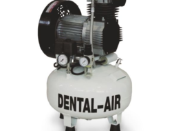 Воздушный безмасляный компрессор Werther Dental Air на 2 установки в сборе на белом горизонтальном ресивере.